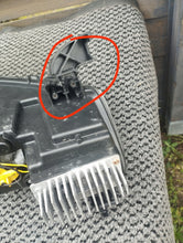 Laden Sie das Bild in den Galerie-Viewer, Frontscheinwerfer Dacia Spring 266008993R Ein Satz Scheinwerfer Headlight SCH6986330910rz