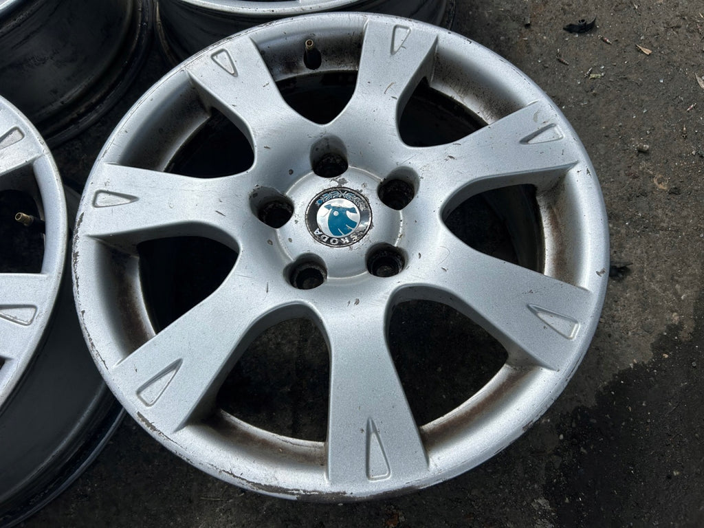 4x Alufelge 16 Zoll 6.5" 5x112 50ET Glanz Silber 1Z0601025A Skoda Octavia Ii FEL6425305814xr