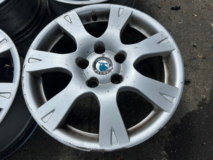 4x Alufelge 16 Zoll 6.5" 5x112 50ET Glanz Silber 1Z0601025A Skoda Octavia Ii FEL6425305814xr