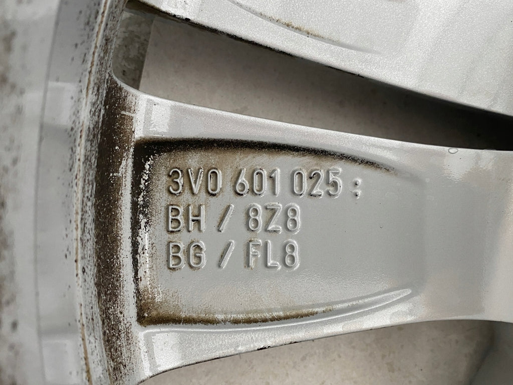 1x Alufelge 17 Zoll 6.5" 5x112 41ET 3V0601025BH Skoda Superb Octavia Rim Wheel FEL7128466221od