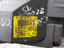 Laden Sie das Bild in den Galerie-Viewer, Frontscheinwerfer Honda Civic VII 0301193302 Rechts Scheinwerfer Headlight