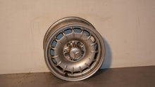 Laden Sie das Bild in den Galerie-Viewer, 1x Alufelge 14 Zoll 9.0&quot; 5x112 Mercedes-Benz W123 R107 W116 Rim Wheel