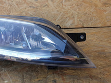 Laden Sie das Bild in den Galerie-Viewer, Frontscheinwerfer Opel Movano C 1440924580 Rechts Scheinwerfer Headlight SCH2282541587bx