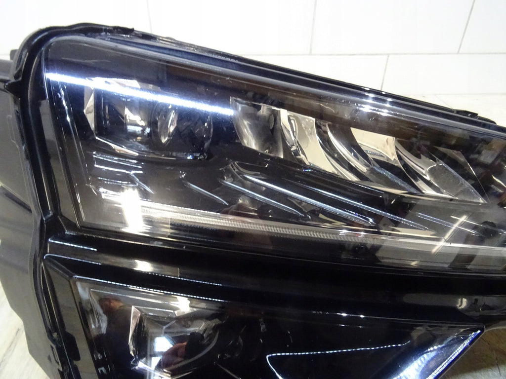 Frontscheinwerfer Skoda Karoq 57B941016B Rechts Scheinwerfer Headlight SCH6202950213cc