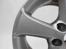 Load image into Gallery viewer, 1x Alufelge 15 Zoll 6.0&quot; 5x100 40ET Glanz Silber 6R0071495A VW Polo Rim Wheel