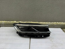 Laden Sie das Bild in den Galerie-Viewer, Frontscheinwerfer VW Touareg 761941081 761941082 Full LED Ein Satz Headlight