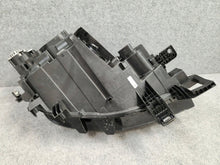 Laden Sie das Bild in den Galerie-Viewer, Frontscheinwerfer VW Id.5 Id.4 11B941035N Links Scheinwerfer Headlight SCH2392885273kq