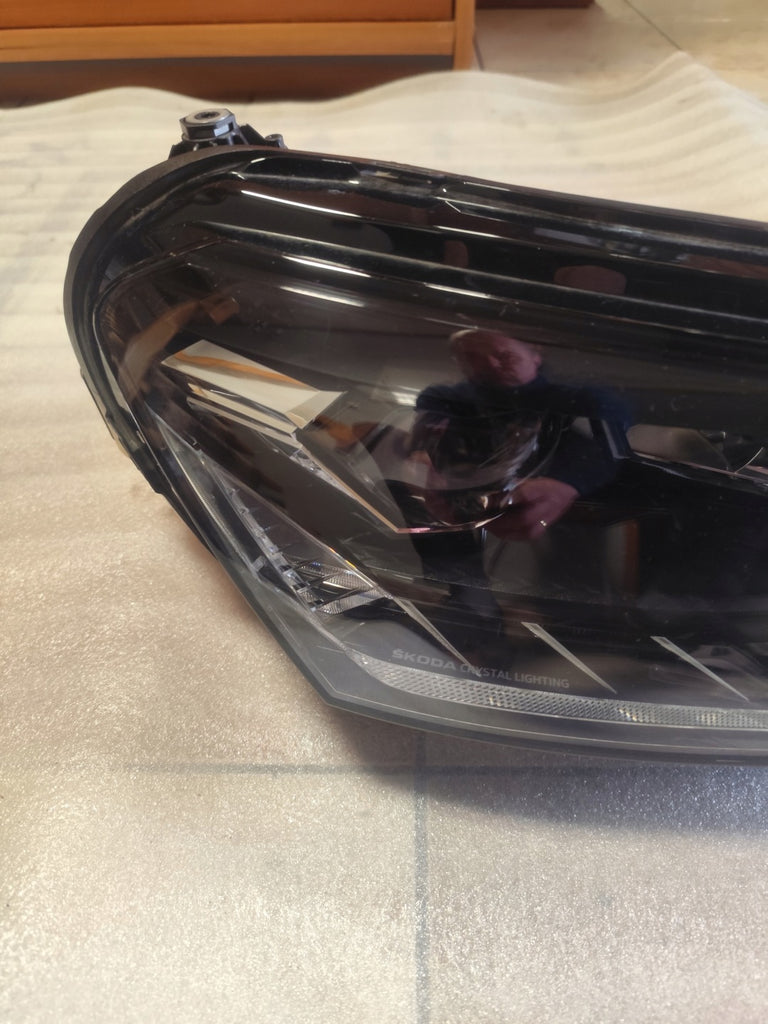 Frontscheinwerfer Skoda Fabia IV 6VB941016B 6VB941015B LED Rechts Headlight SCH7404051101gf