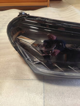 Load image into Gallery viewer, Frontscheinwerfer Skoda Fabia IV 6VB941016B 6VB941015B LED Rechts Headlight SCH7404051101gf