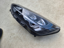 Laden Sie das Bild in den Galerie-Viewer, Frontscheinwerfer Ford Focus MX7B-13E015-EB LED Links Scheinwerfer Headlight SCH3009949983al
