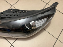 Laden Sie das Bild in den Galerie-Viewer, Frontscheinwerfer Hyundai I30 Fastback 92101-G4060 Halogen Links Headlight