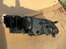 Laden Sie das Bild in den Galerie-Viewer, Frontscheinwerfer Seat Leon 5F1941007L Links Scheinwerfer Headlight