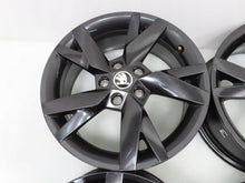 Load image into Gallery viewer, 4x Alufelge 17 Zoll 6.5" 5x112 46ET Glanz Silber 5E3601025 Skoda Octavia Iv FEL5171151835br