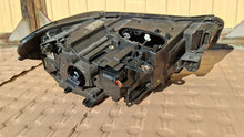 Laden Sie das Bild in den Galerie-Viewer, Frontscheinwerfer BMW X1 F48 5A01171-02 Ein Stück (Rechts oder Links) Headlight SCH2015226255wc