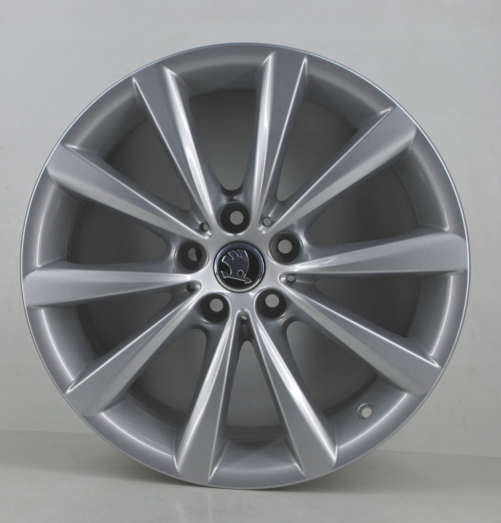 4x Alufelge 18 Zoll 8.0" 5x112 30ET Glanz Silber 6867338 BMW 4 Rim Wheel FEL9433014355na