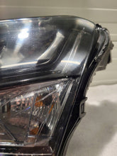 Laden Sie das Bild in den Galerie-Viewer, Frontscheinwerfer Skoda Superb 3V1941015 LED Links Scheinwerfer Headlight SCH2649938428uh