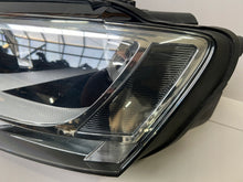 Laden Sie das Bild in den Galerie-Viewer, Frontscheinwerfer VW Jetta Links Scheinwerfer Headlight