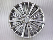 Laden Sie das Bild in den Galerie-Viewer, 1x Alufelge 18 Zoll 7.5" 5x114.3 45ET 4261105400 HL49311 Toyota Avensis FEL3761096850ei