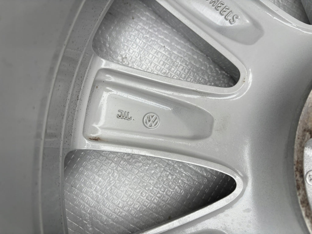1x Alufelge 17 Zoll 7.0" 5x112 43ET Glanz Silber 5N0601025M VW I Rim Wheel FEL7790793724ym
