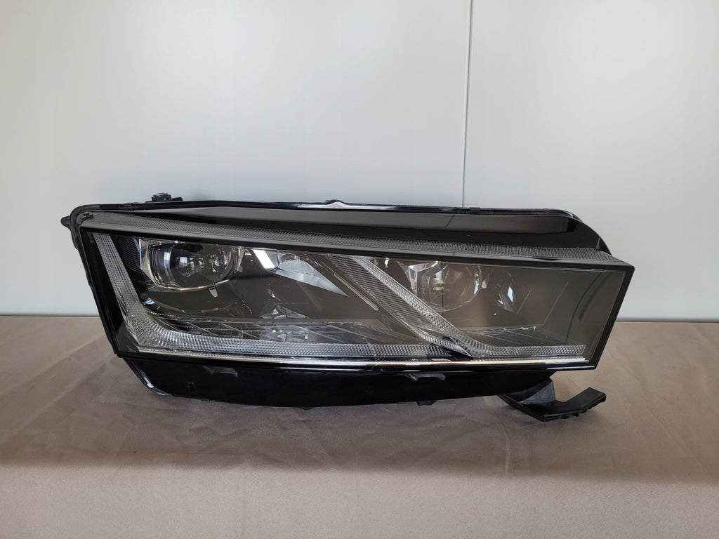 Frontscheinwerfer Skoda Octavia IV 5E4941016B Rechts Scheinwerfer Headlight SCH8761192592dh