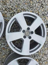 Laden Sie das Bild in den Galerie-Viewer, 1x Alufelge 18 Zoll 8.0" 5x112 43ET Glanz Silber 8E0601025K Audi A4 B7 B6 FEL4589212658ik