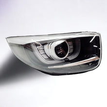 Load image into Gallery viewer, Frontscheinwerfer Kia Picanto 92102-G63 LED Rechts Scheinwerfer Headlight