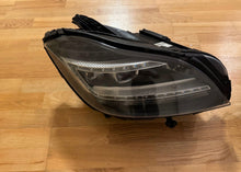 Load image into Gallery viewer, Frontscheinwerfer Mercedes-Benz Cls X218 C218 A2188202259 Rechts oder Links SCH8131219532rp