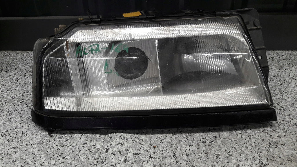Frontscheinwerfer Alfa Romeo 164 0301086212 Rechts Scheinwerfer Headlight SCH5693850230qd