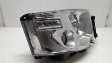 Laden Sie das Bild in den Galerie-Viewer, Frontscheinwerfer Renault 89207601 Rechts Scheinwerfer Headlight