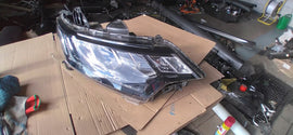 Frontscheinwerfer Mitsubishi Outlander III 8301D3-02 Full LED Rechts oder Links