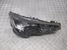 Laden Sie das Bild in den Galerie-Viewer, Frontscheinwerfer Toyota Corolla Rechts Scheinwerfer Headlight SCH7968909616tc