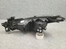 Laden Sie das Bild in den Galerie-Viewer, Frontscheinwerfer Mazda III B63C-51030-SCZ B63C-51030 LED Rechts Headlight SCH5333358167od