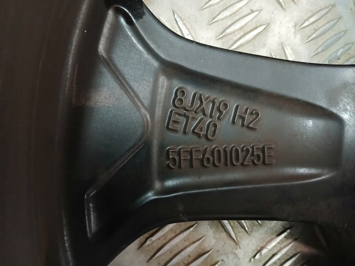 1x Alufelge 19 Zoll 8.0" 5x108 40ET 5FF601025E Cupra Formentor Rim Wheel FEL1148662780mb