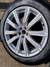 Load image into Gallery viewer, 1x Alufelge 20 Zoll 8.5" 5x112 20ET Glanz Silber 4M8601025T Audi Q8 Rim Wheel FEL2700481308wy