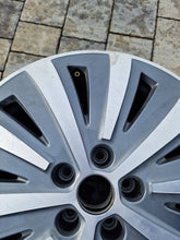 Laden Sie das Bild in den Galerie-Viewer, 1x Alufelge 17 Zoll 6.5&quot; 5x112 3V0601025AH Skoda Superb Rim Wheel