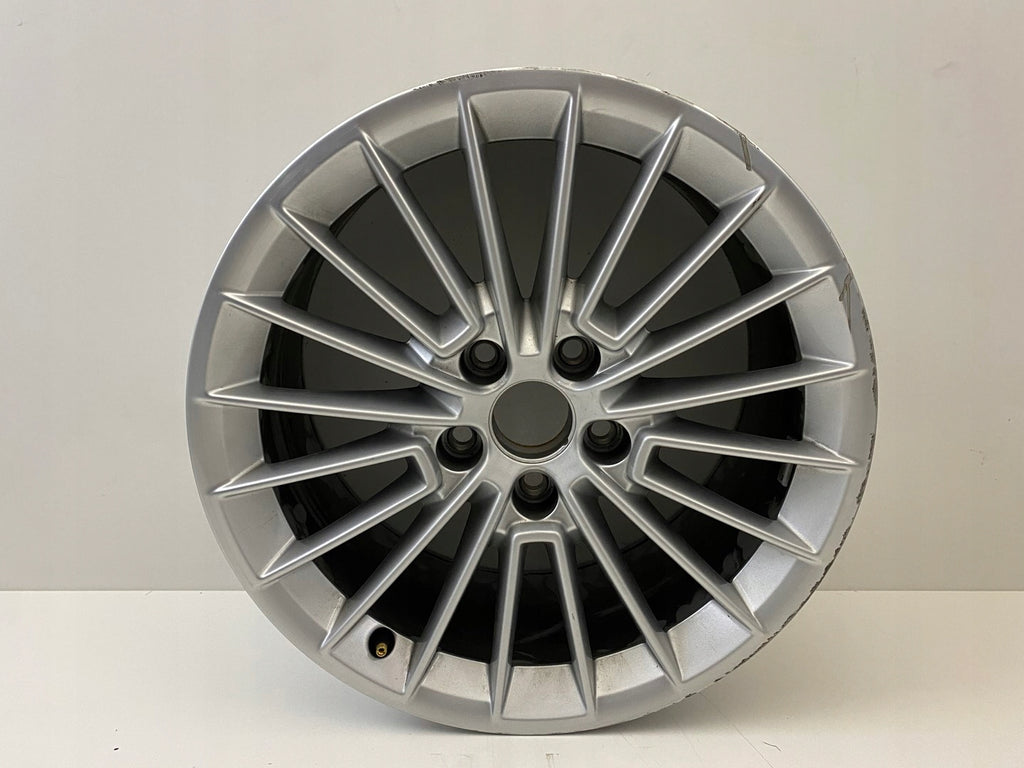 1x Alufelge 17 Zoll 8.0" 5x112 46ET Glanz Silber 8Y0601025 Audi A3 Rim Wheel