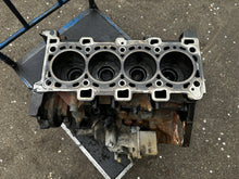 Laden Sie das Bild in den Galerie-Viewer, Motorblock Renault Master III M9T706 2.3 Diesel Unkomplett