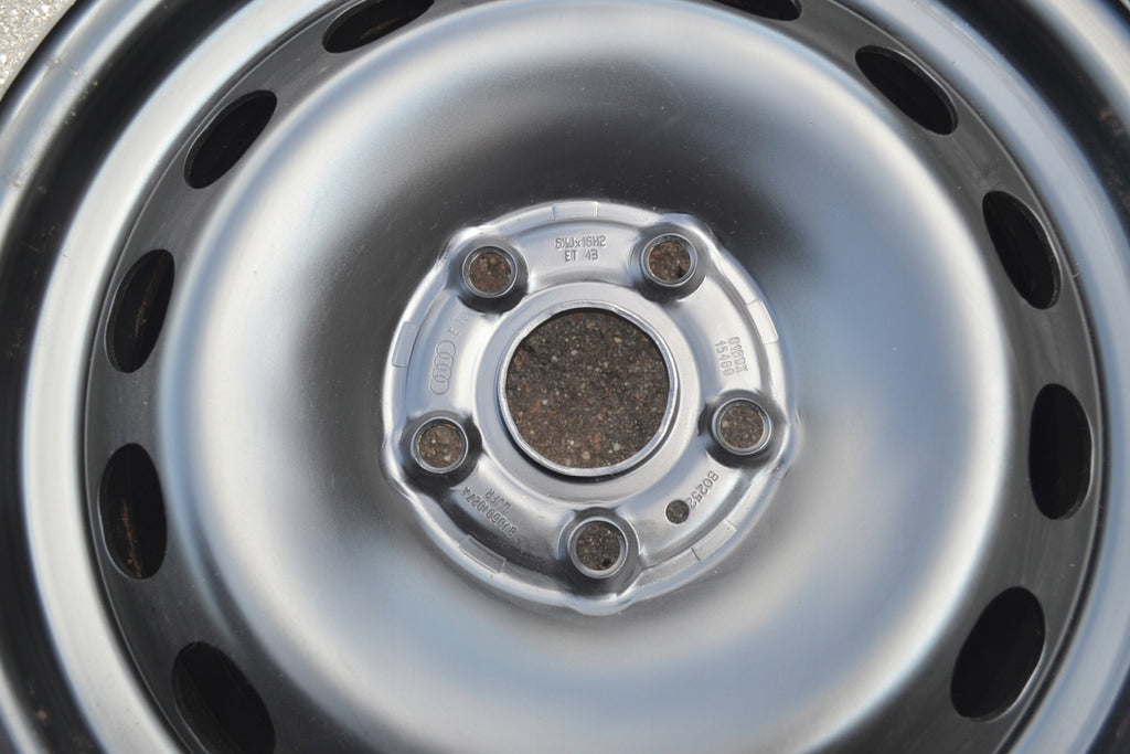 1x Alufelge 16 Zoll 6.5" 5x112 43ET Glanz Schwarz 8V0601027 Audi Rim Wheel