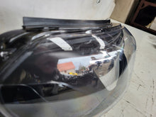 Load image into Gallery viewer, Frontscheinwerfer Opel Vivaro C Zafira Life 9832836480 Xenon Rechts Headlight