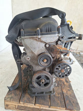Laden Sie das Bild in den Galerie-Viewer, Motor Hyundai Kia G4FC 1.6 115PS 150TKm Benzin Engine Unkomplett