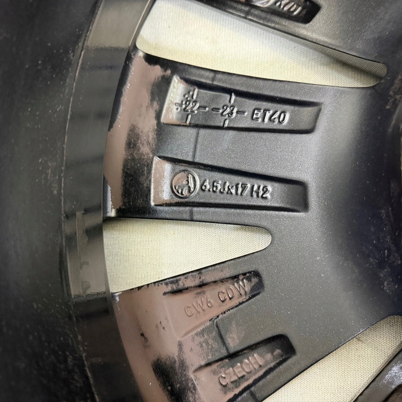 1x Alufelge 17 Zoll 6.5" 5x100 40ET Glanz Graphit 658601025A Mg Kamiq Rim Wheel FEL3626542755ll