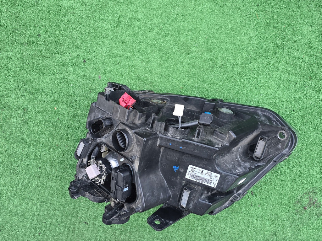 Frontscheinwerfer VW Amarok 2H3941032 Rechts Scheinwerfer Headlight SCH8777275127sn