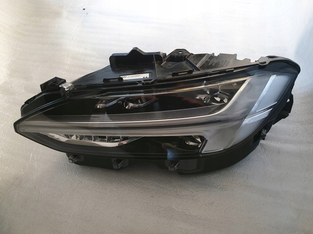 Frontscheinwerfer Volvo S90 V90 31468906 LED Ein Stück (Rechts oder Links) SCH7932525169qp
