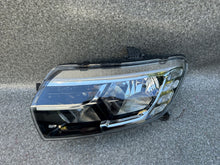 Laden Sie das Bild in den Galerie-Viewer, Frontscheinwerfer Dacia Sandero II 260605665R Links Scheinwerfer Headlight SCH5575196577fn