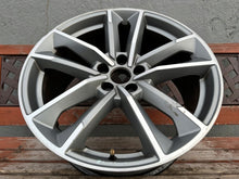 Laden Sie das Bild in den Galerie-Viewer, 1x Alufelge 19 Zoll 8.5&quot; 5x112 32ET 8W0601025DC Audi A5 Rim Wheel