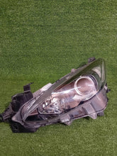Laden Sie das Bild in den Galerie-Viewer, Frontscheinwerfer Mazda III CSC28636 Links Scheinwerfer Headlight SCH1040321508zn