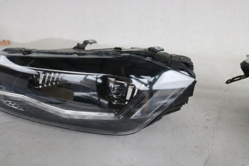 Frontscheinwerfer VW Polo 2G1941035H Links Scheinwerfer Headlight