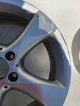 Load image into Gallery viewer, 1x Alufelge 17 Zoll 7.5&quot; 5x112 52 5ET Glanz Silber A2464010502 Mercedes-Benz