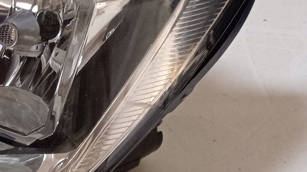 Frontscheinwerfer VW Caddy IV 2K1941005B Links Scheinwerfer Headlight SCH5533006660xe