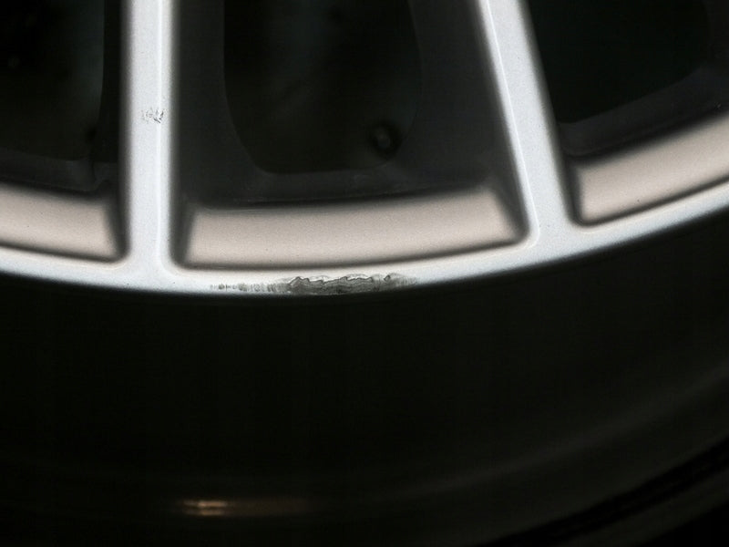 1x Alufelge 18 Zoll 8.5" 5x112 50ET Glanz Silber 8S0601025 Audi Rim Wheel